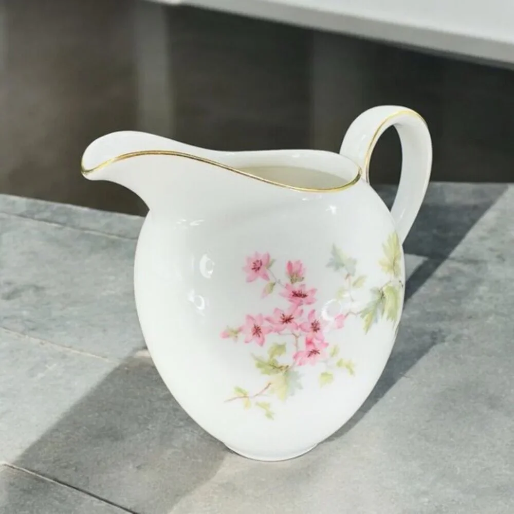 Hutschenreuther Selb LHS Bavaria Germany Porcelain Painted Small Pitcher Creamer